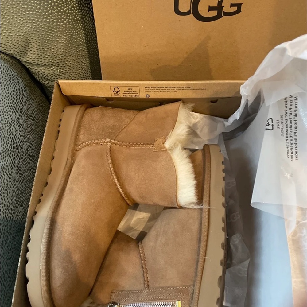 Women’s NWT and Box Ugg’s